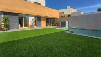 Casa pareada en venta en Calle Verdejo, cerca de Calle Moscatel, Espartinas de 340.000 €