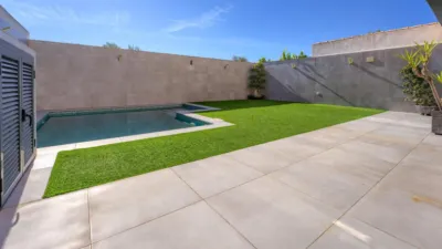 Casa pareada en venta en Calle Verdejo, cerca de Calle Moscatel, Espartinas de 340.000 €