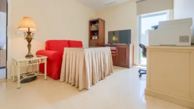 Casa pareada en venta en Calle Verdejo, cerca de Calle Moscatel, Espartinas de 340.000 €