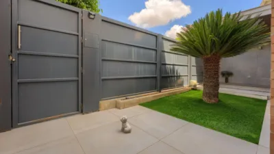 Casa pareada en venta en Calle Verdejo, cerca de Calle Moscatel, Espartinas de 340.000 €