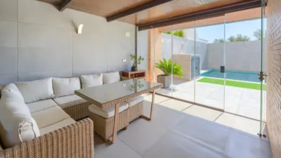 Casa pareada en venta en Calle Verdejo, cerca de Calle Moscatel, Espartinas de 340.000 €