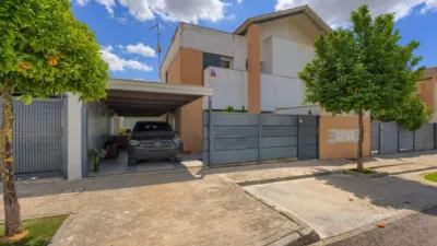 Casa pareada en venta en Calle Verdejo, cerca de Calle Moscatel, Espartinas de 340.000 €