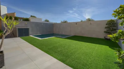 Casa pareada en venta en Calle Verdejo, cerca de Calle Moscatel, Espartinas de 340.000 €