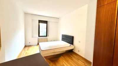 Piso en alquiler en Calle de Santiago, Las Villas-Covaresa-Parque Alameda-La Rubia (Valladolid Capital) de 1.150 €<span>/mes</span>