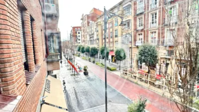 Piso en alquiler en Calle de Santiago, Las Villas-Covaresa-Parque Alameda-La Rubia (Valladolid Capital) de 1.150 €<span>/mes</span>