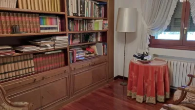 Chalet en alquiler en Calle de Veremundo Méndez Coarasa, Casablanca-Montecana-Valdespartera (Zaragoza Capital) de 3.000 €<span>/mes</span>