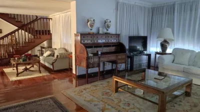 Chalet en alquiler en Calle de Veremundo Méndez Coarasa, Casablanca-Montecana-Valdespartera (Zaragoza Capital) de 3.000 €<span>/mes</span>
