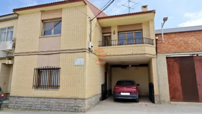 Chalet en venta en Calle del Canal Imperial, Figueruelas de 198.000 €