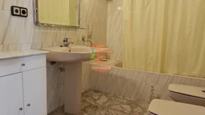 Chalet en venta en Calle del Canal Imperial, Figueruelas de 198.000 €