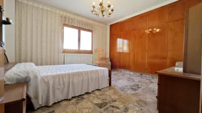 Chalet en venta en Calle del Canal Imperial, Figueruelas de 198.000 €