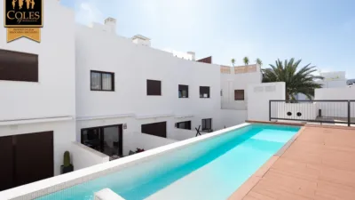 Semi-detached house on Calle del Estanque photo 18