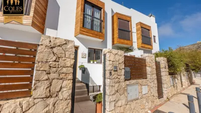 Semi-detached house on Calle del Estanque photo 6
