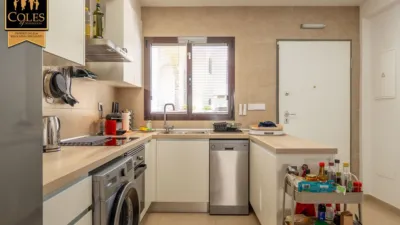 Semi-detached house on Calle del Estanque photo 9