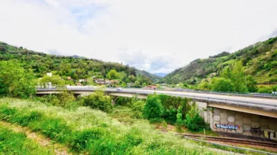 Finca rústica en venta en Calle Poligono 18, Número 29690, Santa Marina-Uxo (Mieres)