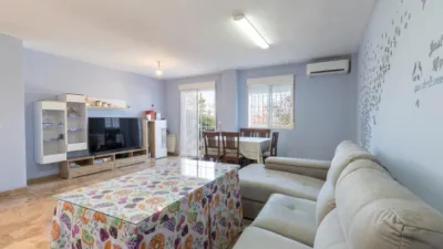 Detached House in the Metropolitan Area photo 13
