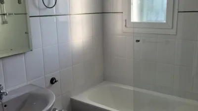 Casa pareada en alquiler en Calle de la Manzanilla, Gines de 1.200 €<span>/mes</span>