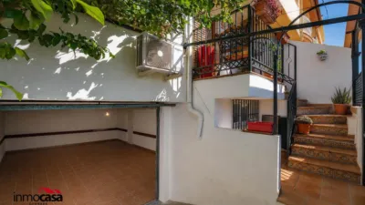 Casa adosada en venta en Calle de Dámaso Alonso, San Miguel (Armilla) de 340.000 €