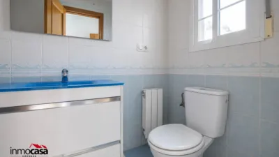 Casa adosada en venta en Calle de Dámaso Alonso, San Miguel (Armilla) de 340.000 €