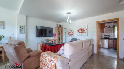 Casa adosada en venta en Calle de Dámaso Alonso, San Miguel (Armilla) de 340.000 €