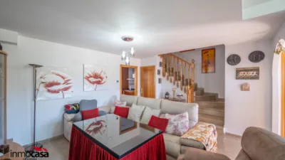 Casa adosada en venta en Calle de Dámaso Alonso, San Miguel (Armilla) de 340.000 €