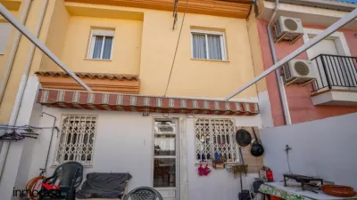 Casa adosada en venta en Calle de Dámaso Alonso, San Miguel (Armilla) de 340.000 €