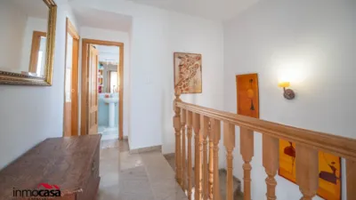 Casa adosada en venta en Calle de Dámaso Alonso, San Miguel (Armilla) de 340.000 €
