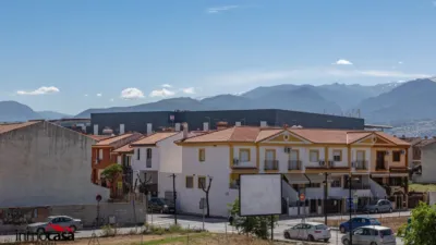 Casa adosada en venta en Calle de Dámaso Alonso, San Miguel (Armilla) de 340.000 €