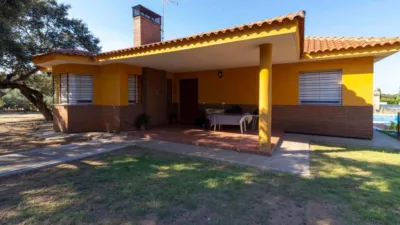 Chalet en venta en Tres Arroyos, Los Montitos-Carretera de Sevilla (Badajoz Capital) de 285.000 €
