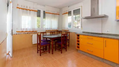 Chalet en venta en Tres Arroyos, Los Montitos-Carretera de Sevilla (Badajoz Capital) de 285.000 €