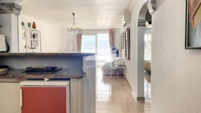 Apartment in Port Esportiu-Canyelles-Puig Rom photo 8
