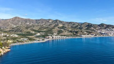Casa en venta en Calle Real, 27, La Herradura (Almuñécar) de 299.900 €