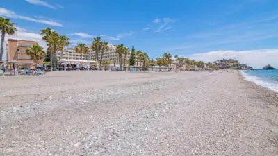 Apartamento en venta en Avenida del Mar de Plata, 3, Casco Urbano (Almuñécar) de 249.900 €