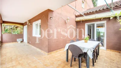 Chalet en alquiler en Paterna, La Canyada - La Cañada (Paterna) de 3.200 €<span>/mes</span>