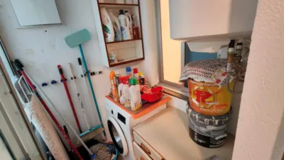 Piso en venta en Calle del Conde de Torrecedeira, cerca de Calle de Llorente, Berbés-Peritos (Distrito Casco Urbano. Vigo) de 265.000 €