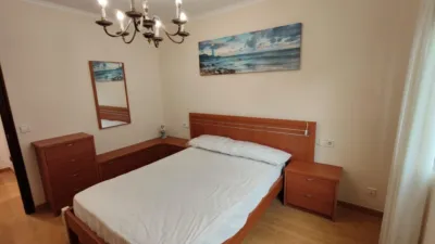 Piso en venta en Calle del Conde de Torrecedeira, cerca de Calle de Llorente, Berbés-Peritos (Distrito Casco Urbano. Vigo) de 265.000 €