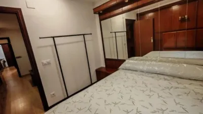 Piso en venta en Calle del Conde de Torrecedeira, cerca de Calle de Llorente, Berbés-Peritos (Distrito Casco Urbano. Vigo) de 265.000 €