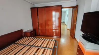 Piso en venta en Calle del Conde de Torrecedeira, cerca de Calle de Pi i Margall, Berbés-Peritos (Distrito Casco Urbano. Vigo) de 250.000 €