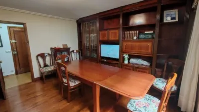 Piso en venta en Calle del Conde de Torrecedeira, cerca de Calle de Pi i Margall, Berbés-Peritos (Distrito Casco Urbano. Vigo) de 250.000 €