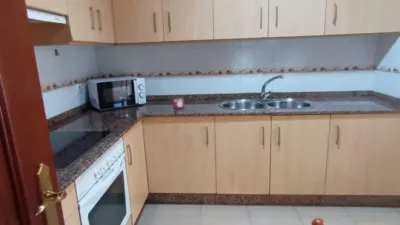 Piso en venta en Calle Aragón, cerca de Travesía de Vigo, Fátima-Travesía de Vigo-San Xoán (Distrito Casco Urbano. Vigo) de 290.000 €