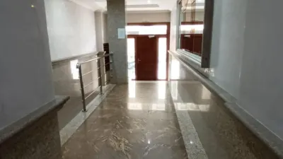 Piso en venta en Calle Aragón, cerca de Travesía de Vigo, Fátima-Travesía de Vigo-San Xoán (Distrito Casco Urbano. Vigo) de 290.000 €