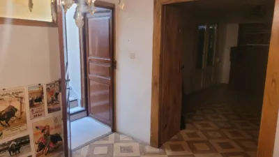 House in the Centre photo 12