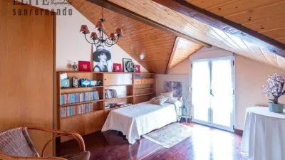 Chalet on Calle del Cardenal Cisneros photo 28