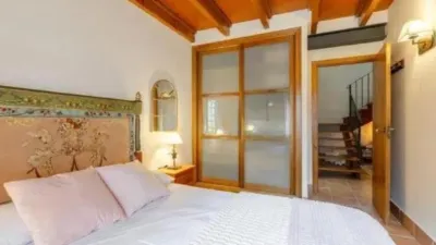 Chalet on Calle Solana photo 14