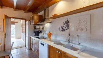 Chalet on Calle Solana photo 16