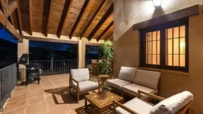 Chalet on Calle Solana photo 36
