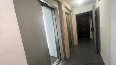 Piso en venta en Calle de Séneca, Av. Juan Carlos I-Plaza de Toros (Distrito Núcleo Urbano. Roquetas de Mar) de 115.000 €