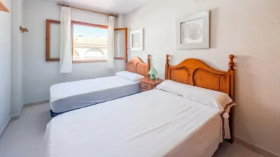 Apartment on Carrer de Francisco Cantó photo 12