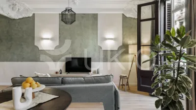 Estudio en alquiler en Carrer de la Diputació, cerca de Carrer de Casanova, Sant Antoni (Distrito Eixample. Barcelona Capital) de 2.185 €<span>/mes</span>