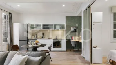 Estudio en alquiler en Carrer de la Diputació, cerca de Carrer de Casanova, Sant Antoni (Distrito Eixample. Barcelona Capital) de 2.185 €<span>/mes</span>