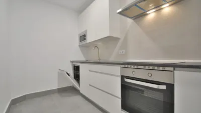 Piso en alquiler en Calle de Málaga - Imagen 2